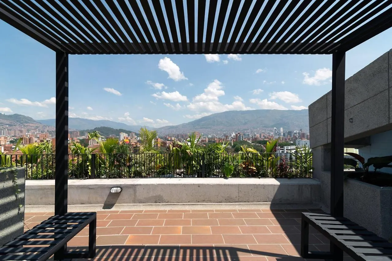 Moderno Y Amplio Apartamento En Laureles 8 Medellin 0*,  Colombia